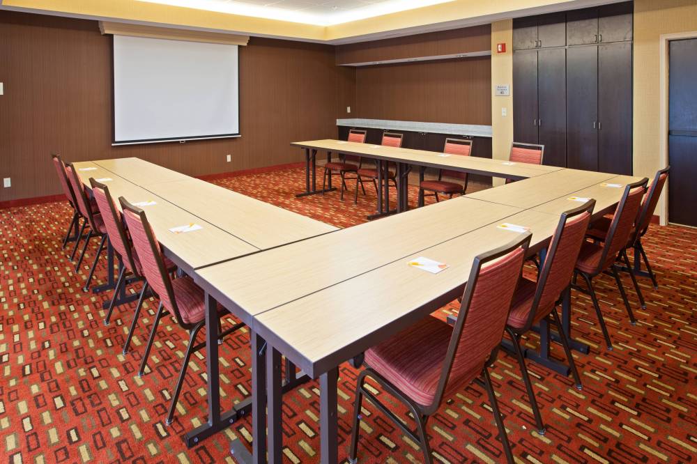 Courtyard By Marriott Mishawaka-university Area 9