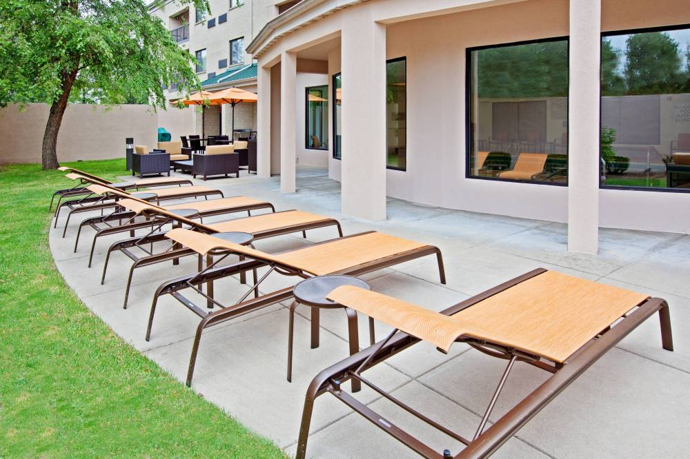 Courtyard By Marriott Mishawaka-university Area 6