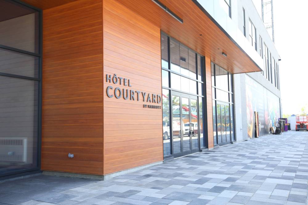 Courtyard By Marriott Montreal Brossard 7