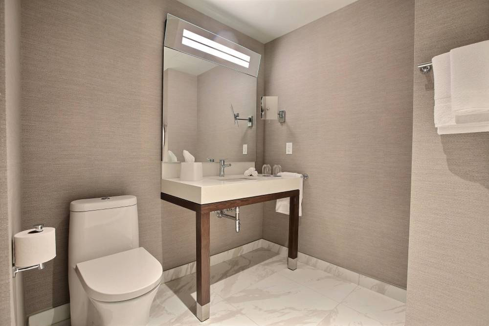 Courtyard By Marriott Montreal Brossard 2