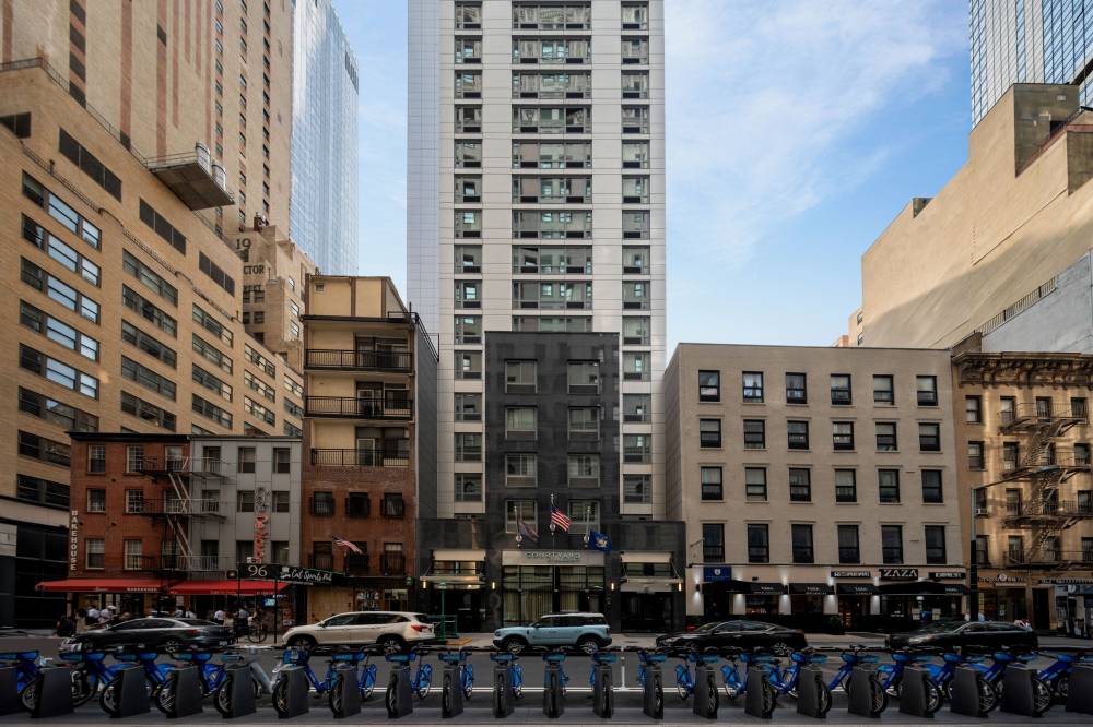 Courtyard By Marriott New York World Trade Center Area 2