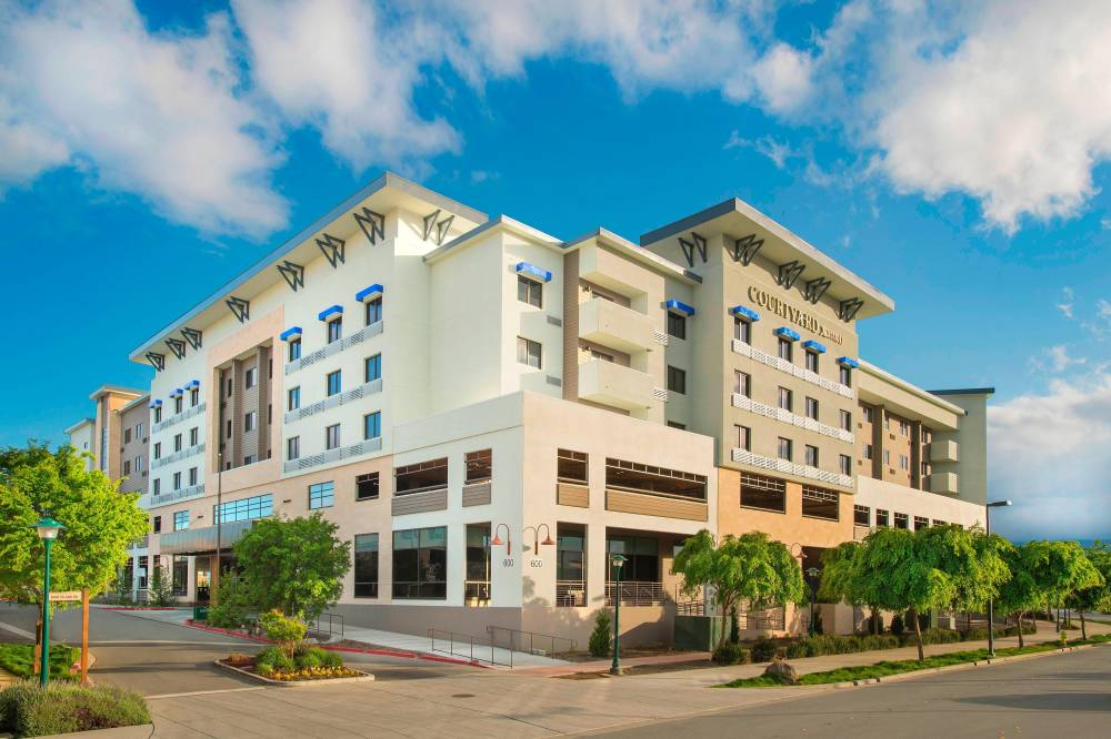 Courtyard By Marriott Redwood City 5