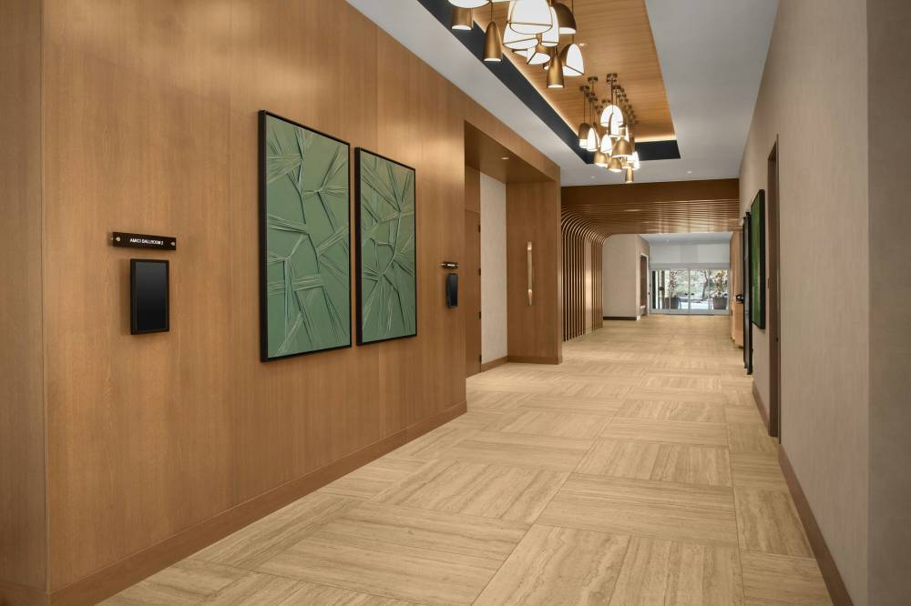 Courtyard By Marriott San Diego Downtown Little Italy 8