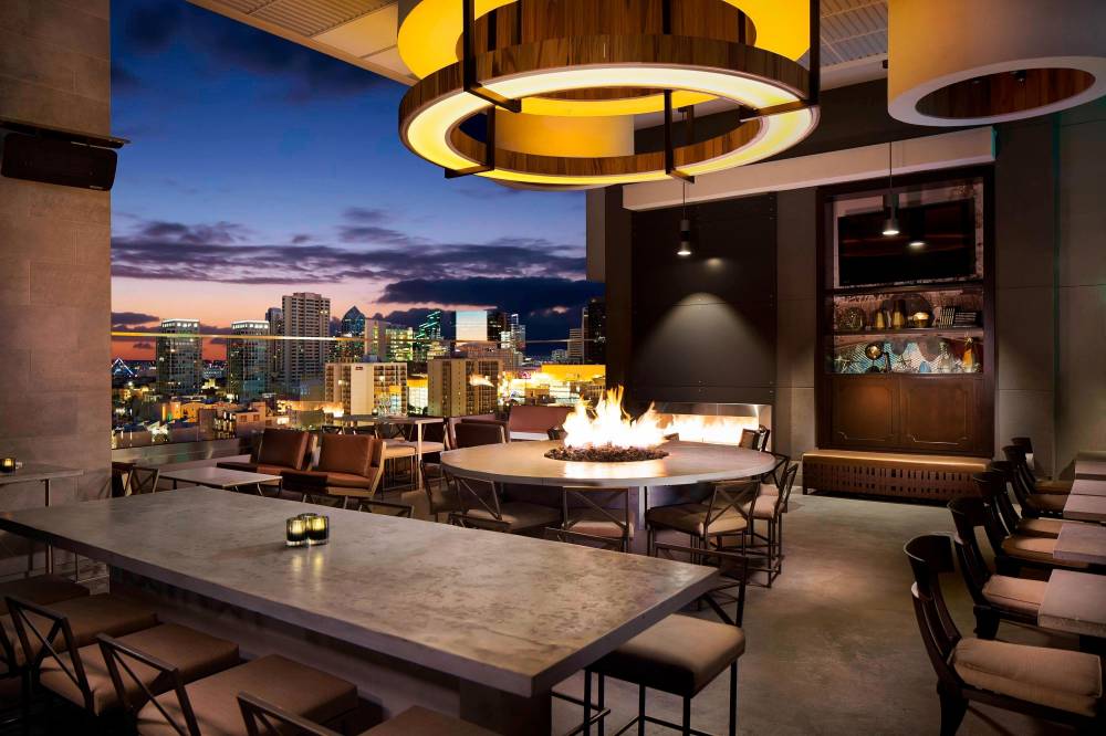Courtyard By Marriott San Diego Gaslamp-convention Center 7