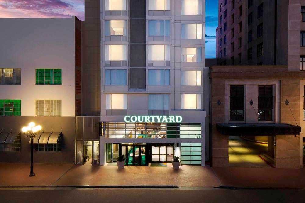 Courtyard By Marriott San Diego Gaslamp-convention Center 4