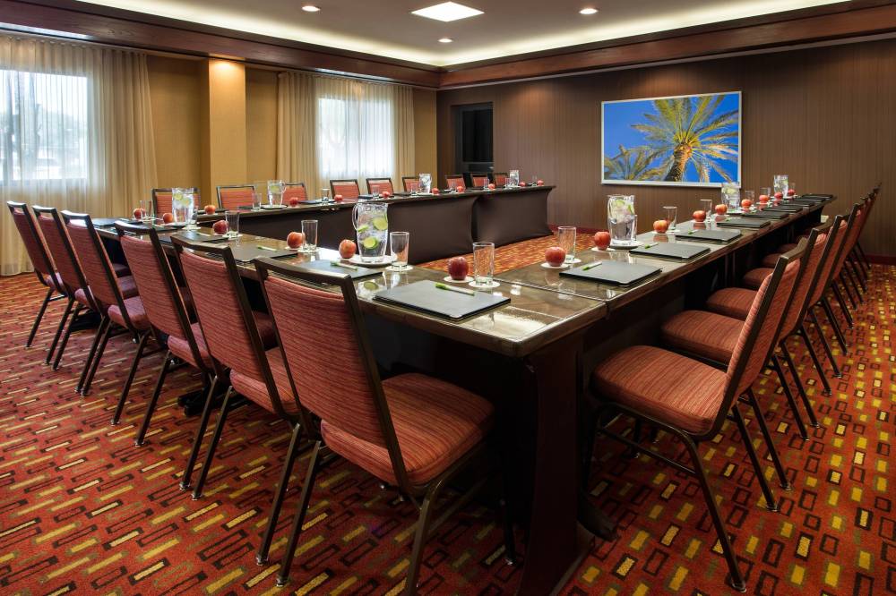 Courtyard By Marriott Scottsdale Old Town 4