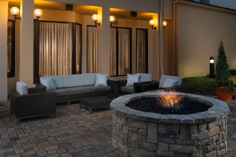 Courtyard By Marriott St Louis Creve Coeur 9