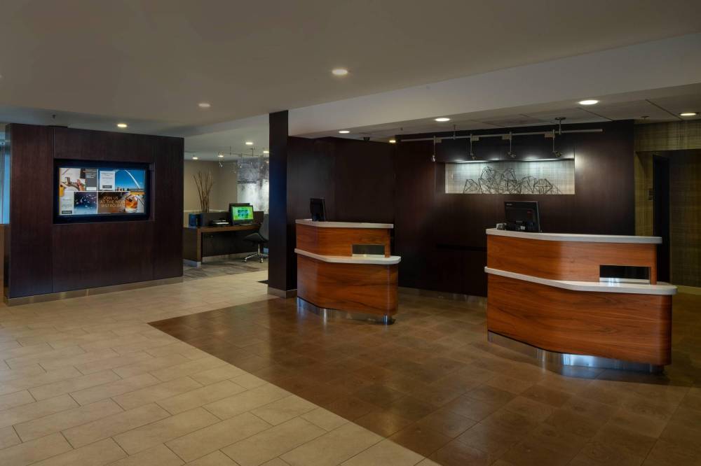 Courtyard By Marriott St Louis Creve Coeur 5