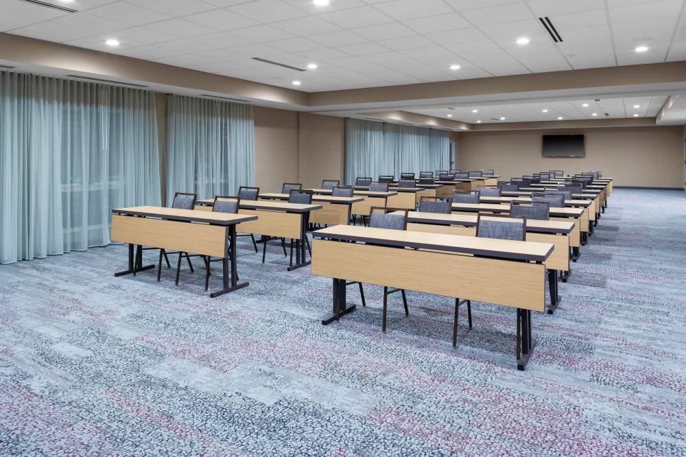 Courtyard By Marriott St Louis West County 8