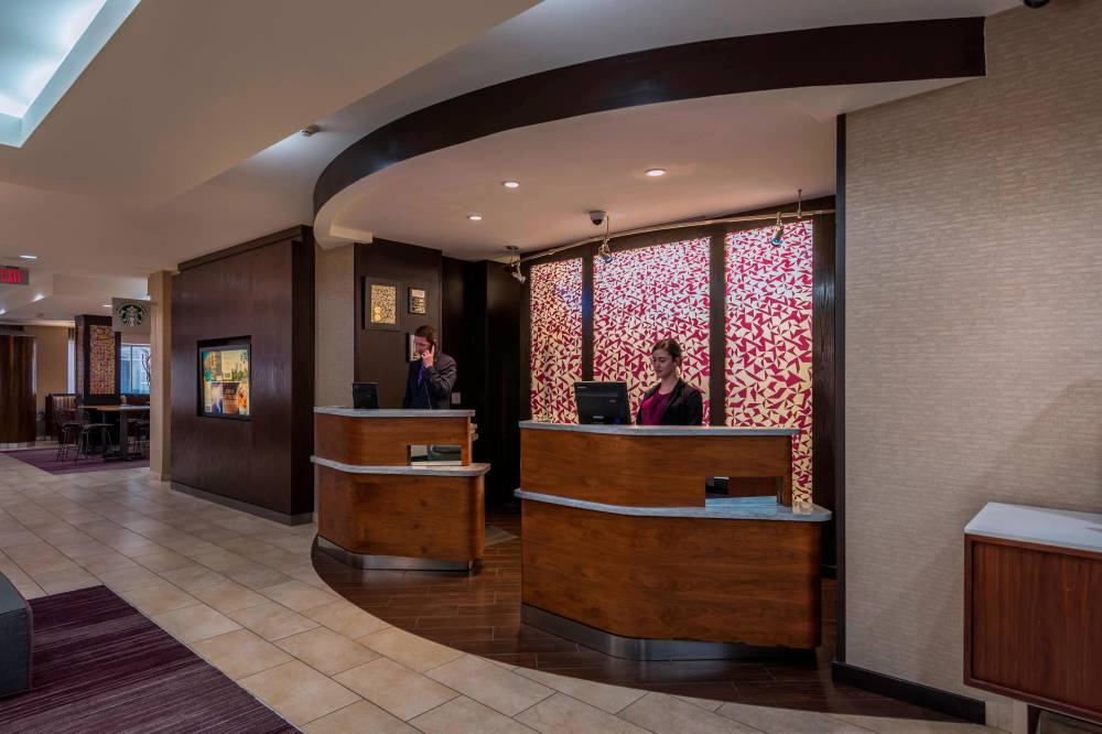 Courtyard By Marriott Tulsa Downtown 9