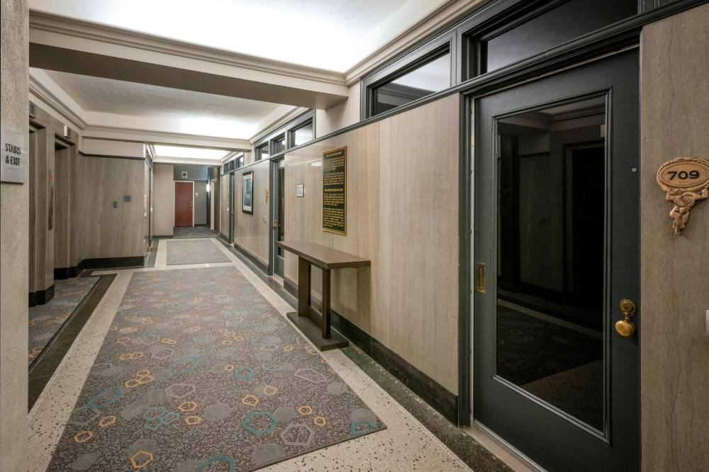 Courtyard By Marriott Tulsa Downtown 5