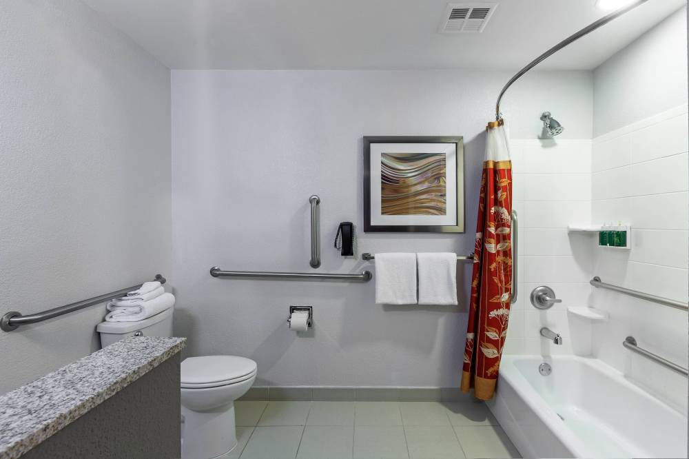 Courtyard By Marriott Tulsa Woodland Hills 3