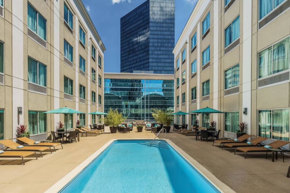 Courtyard Marriott City Center 9