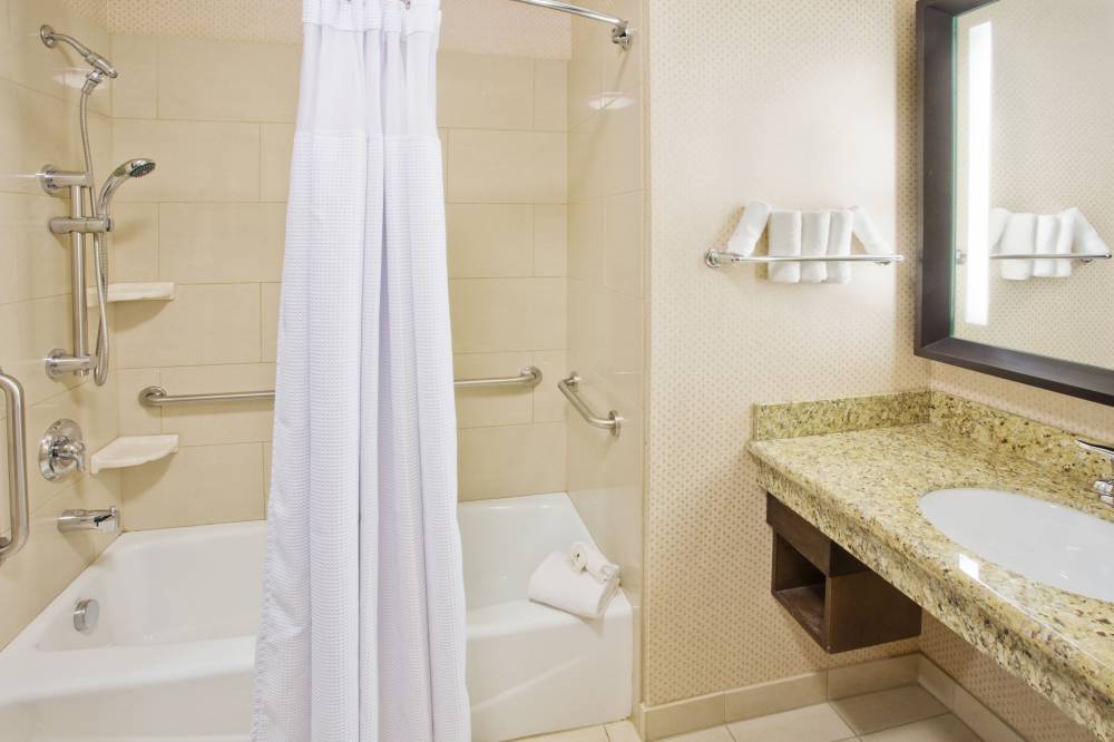 Crowne Plaza Anchorage Midtown 4