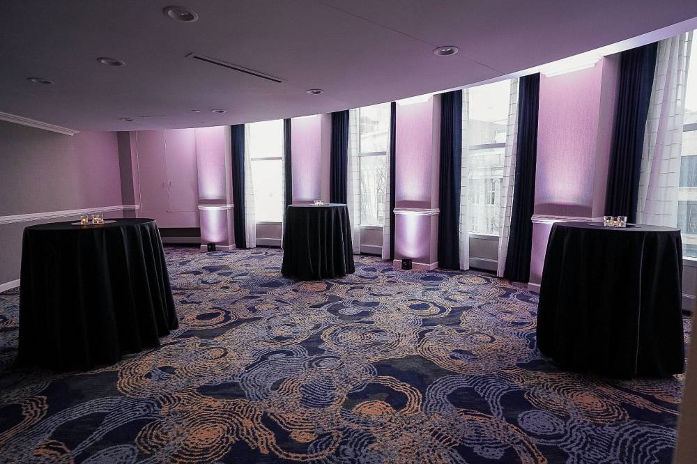 Crowne Plaza Cleveland Playhouse Square 8