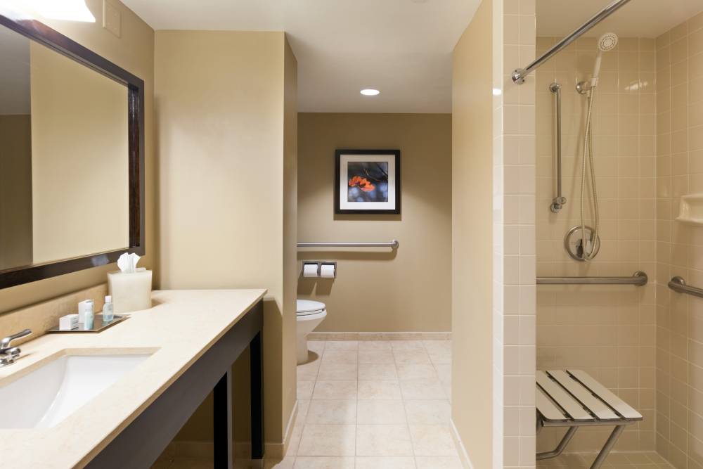 Crowne Plaza Cleveland Playhouse Square 4