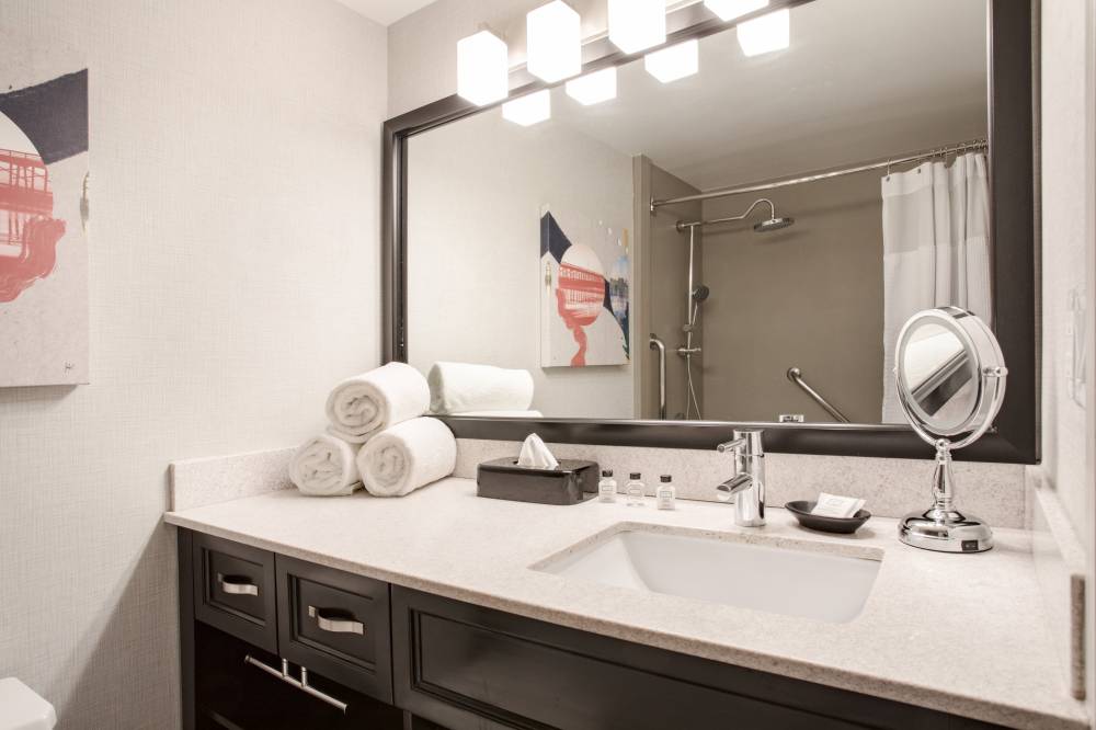 Crowne Plaza Costa Mesa Oc 4