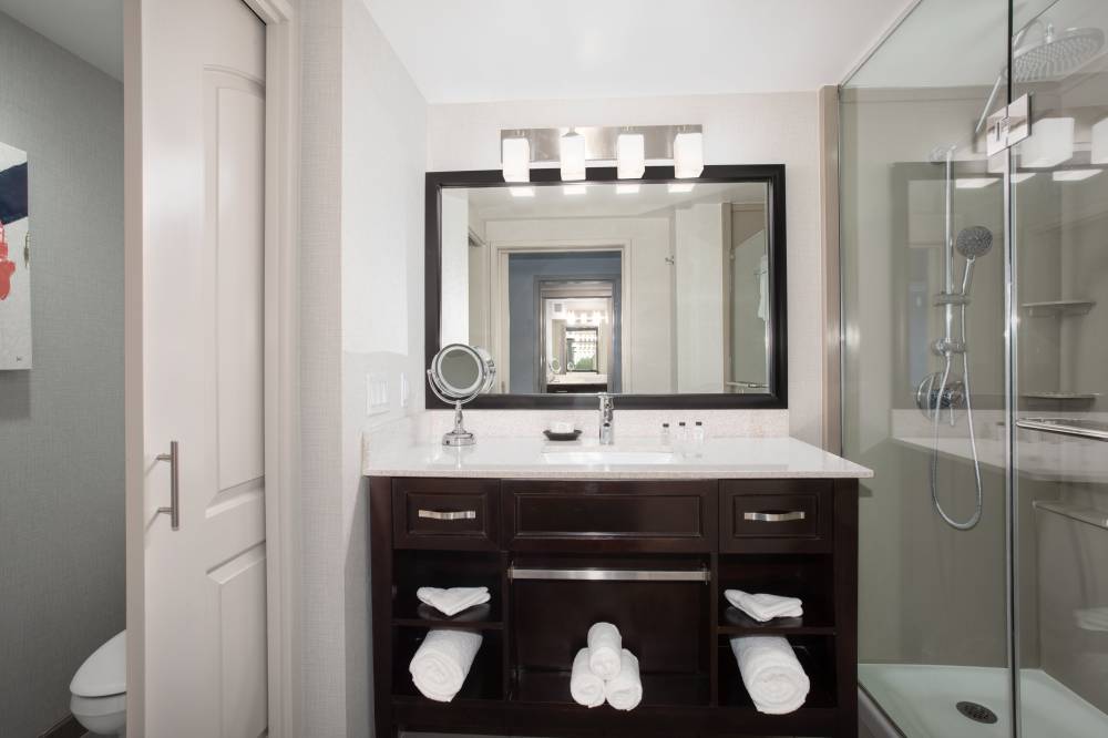 Crowne Plaza Costa Mesa Oc 6