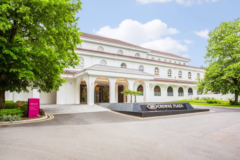 Crowne Plaza Gerrards Cross By Ihg 2