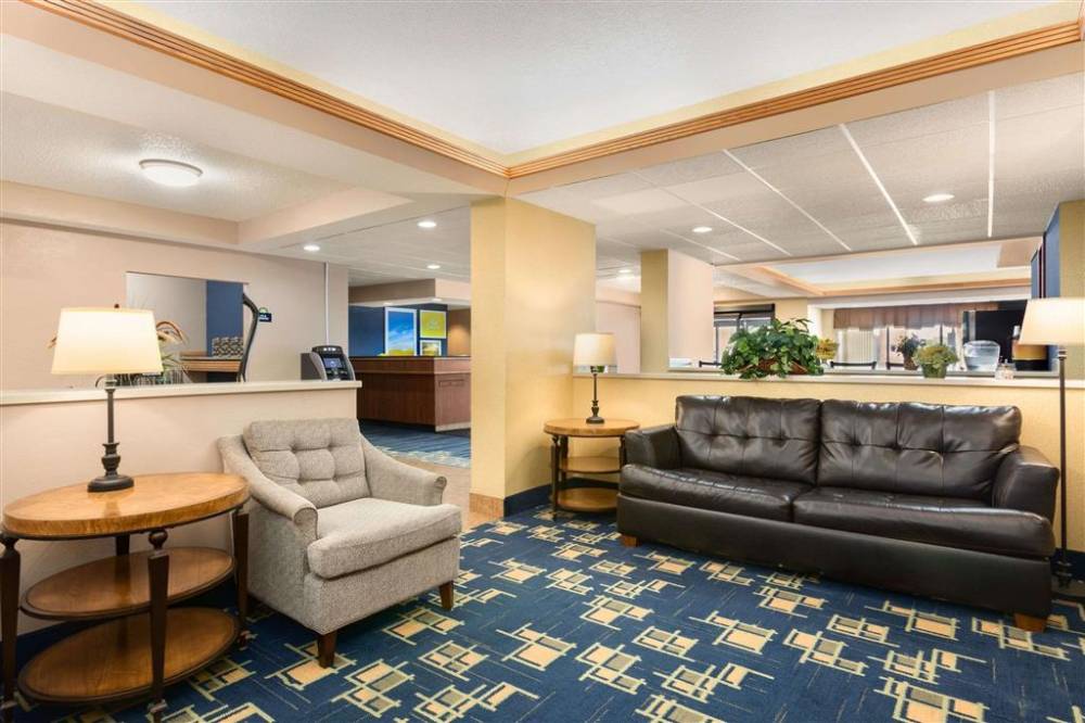 Days Inn By Wyndham Fargo 2
