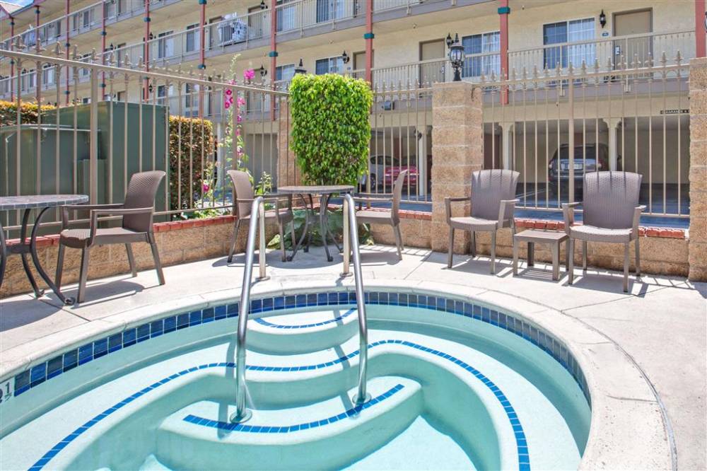Days Inn By Wyndham Los Angeles Lax/redondo/manhattan Beach 3
