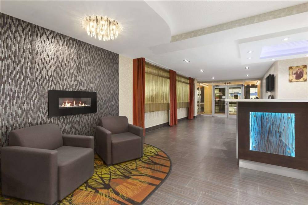Days Inn By Wyndham Ottawa 4