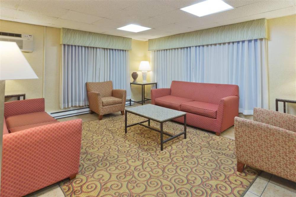 Days Inn By Wyndham Rockford 3