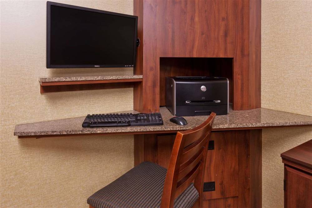 Days Inn By Wyndham Rockford 7