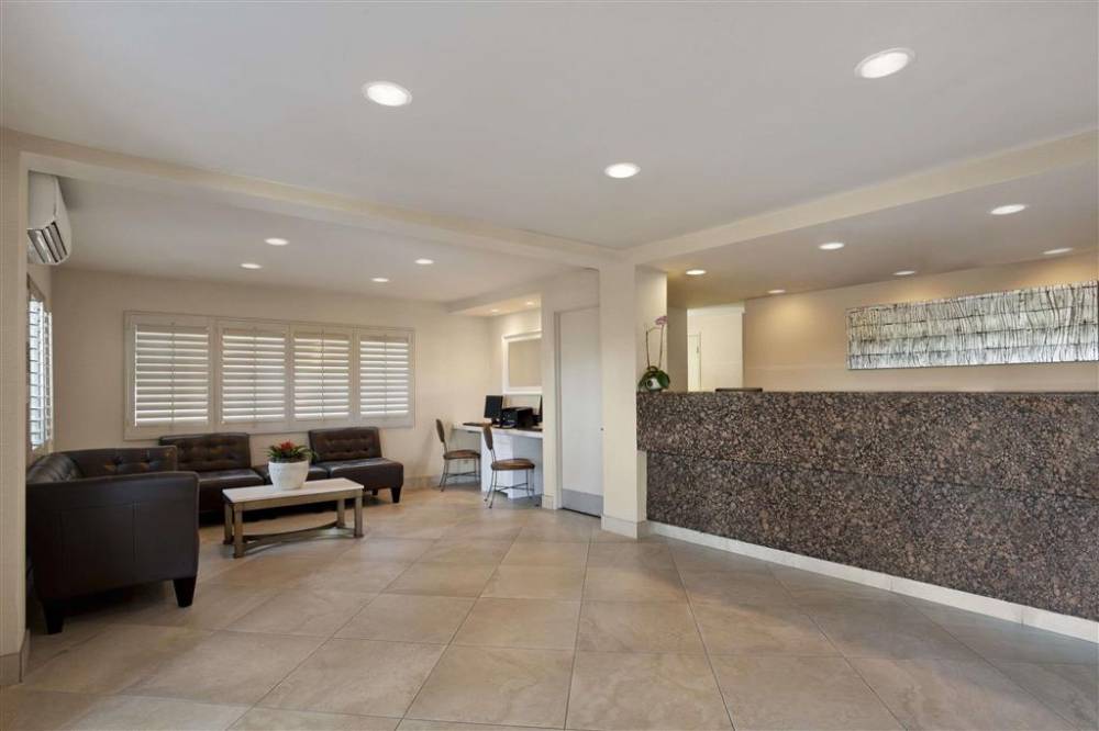 Days Inn By Wyndham San Diego Hotel Circle 3