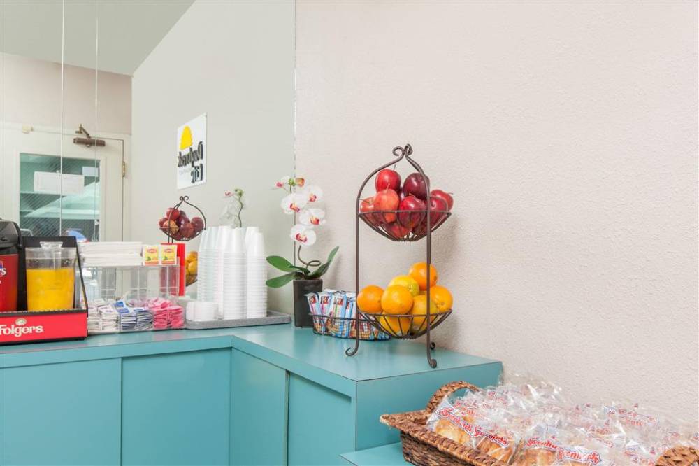 Days Inn By Wyndham San Francisco S/oyster Point Airport 3