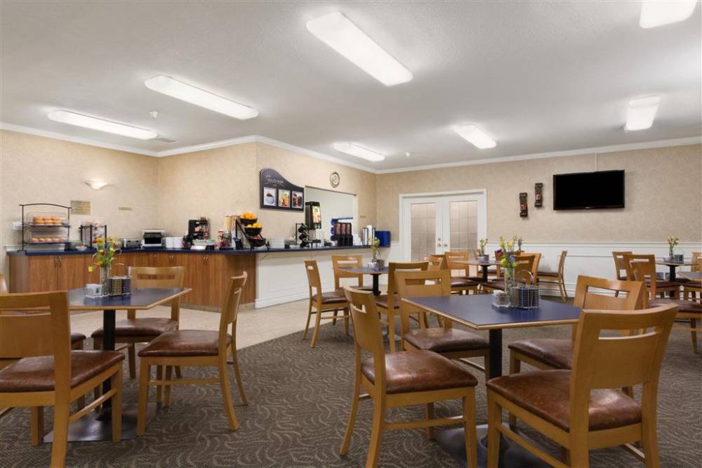 Days Inn By Wyndham Saskatoon 4