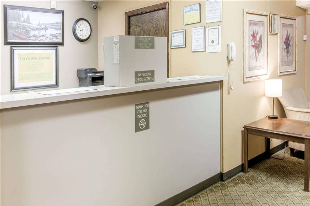 Days Inn By Wyndham Sioux Falls Empire 4