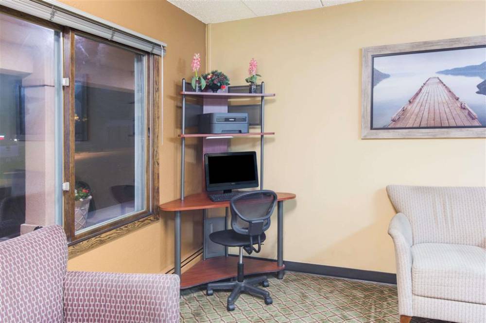 Days Inn By Wyndham Sioux Falls Empire 7