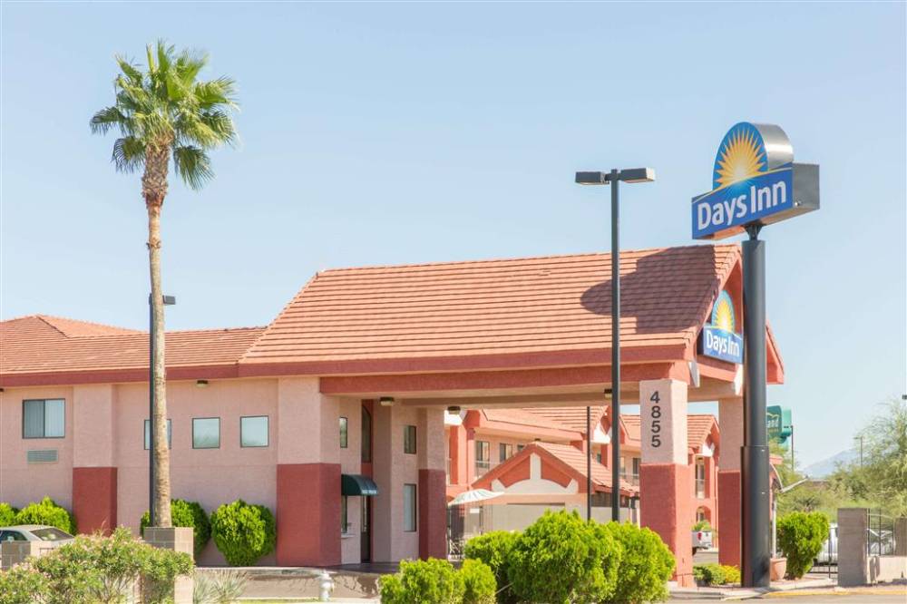 Days Inn By Wyndham Tucson Airport 2