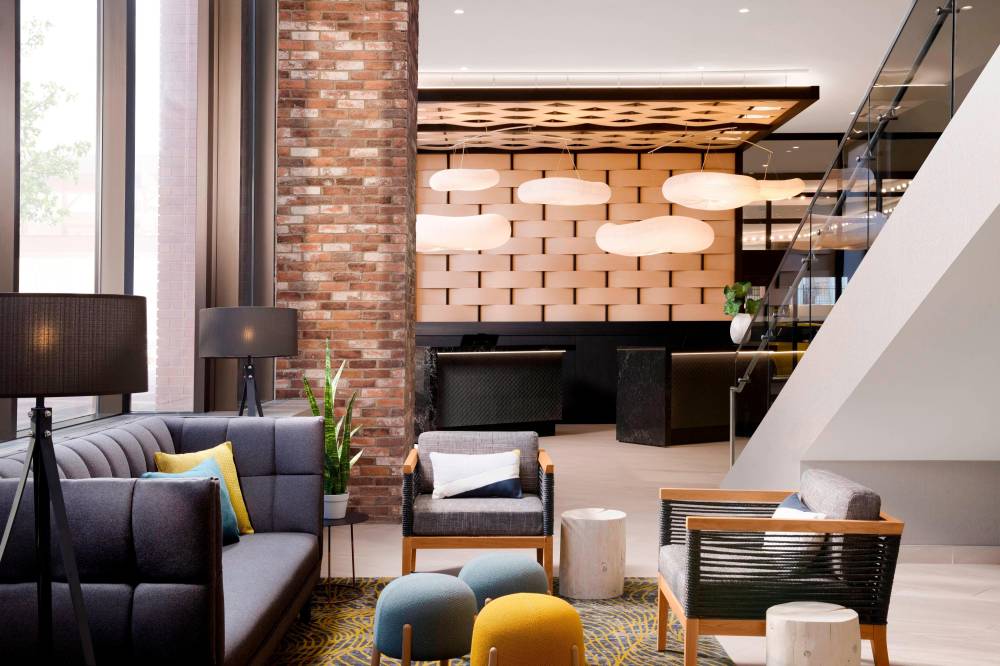 Delta Hotels By Marriott Calgary Downtown 5