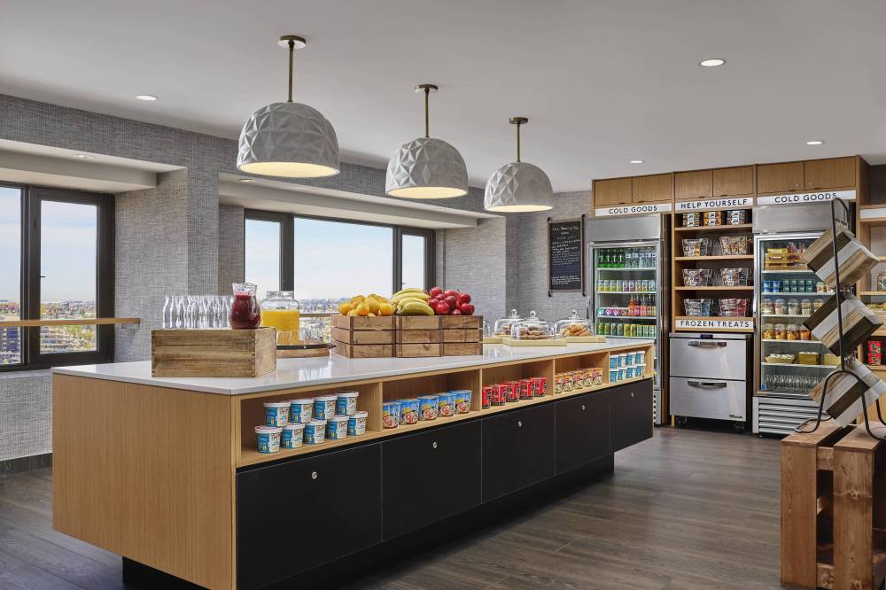 Delta Hotels By Marriott Calgary Downtown 3