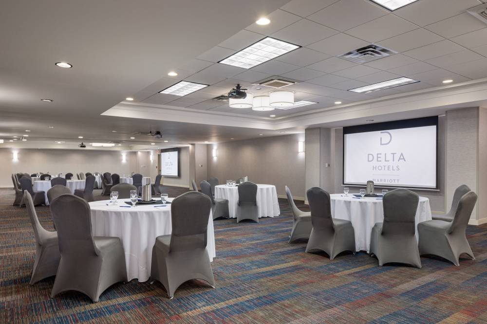 Delta Hotels By Marriott Calgary South 9