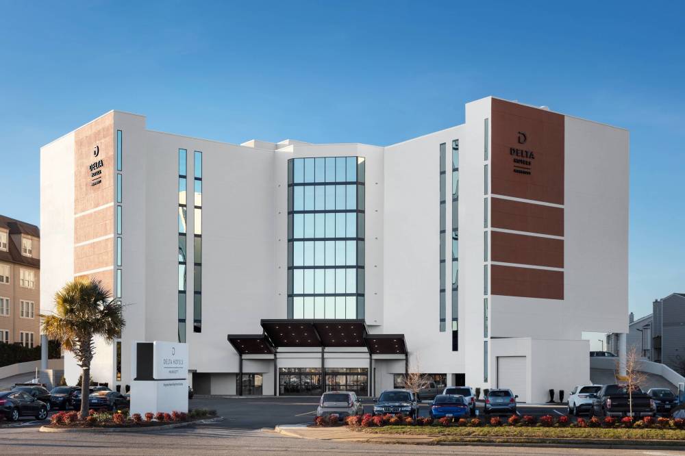 Delta Hotels By Marriott Virginia Beach Bayfront Suites 6
