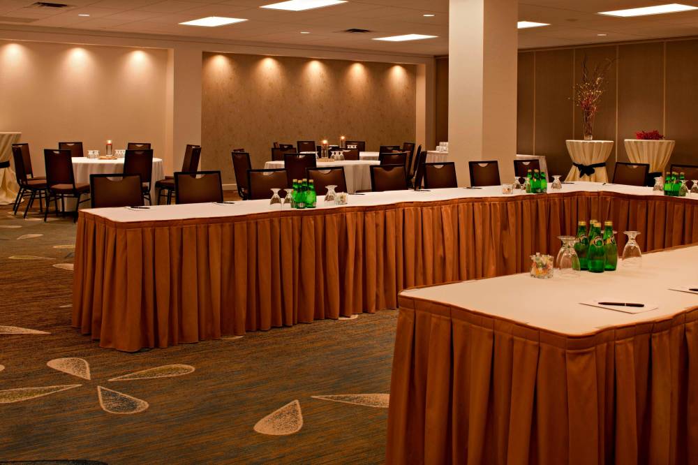 Delta Hotels By Marriott Winnipeg 7