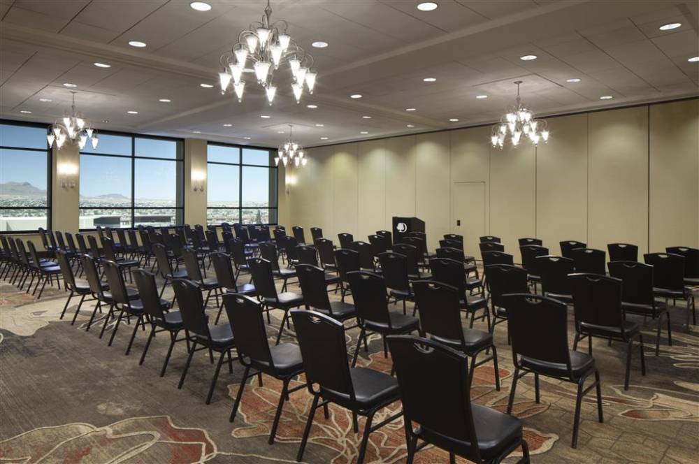 Doubletree By Hilton El Paso Downtown 2