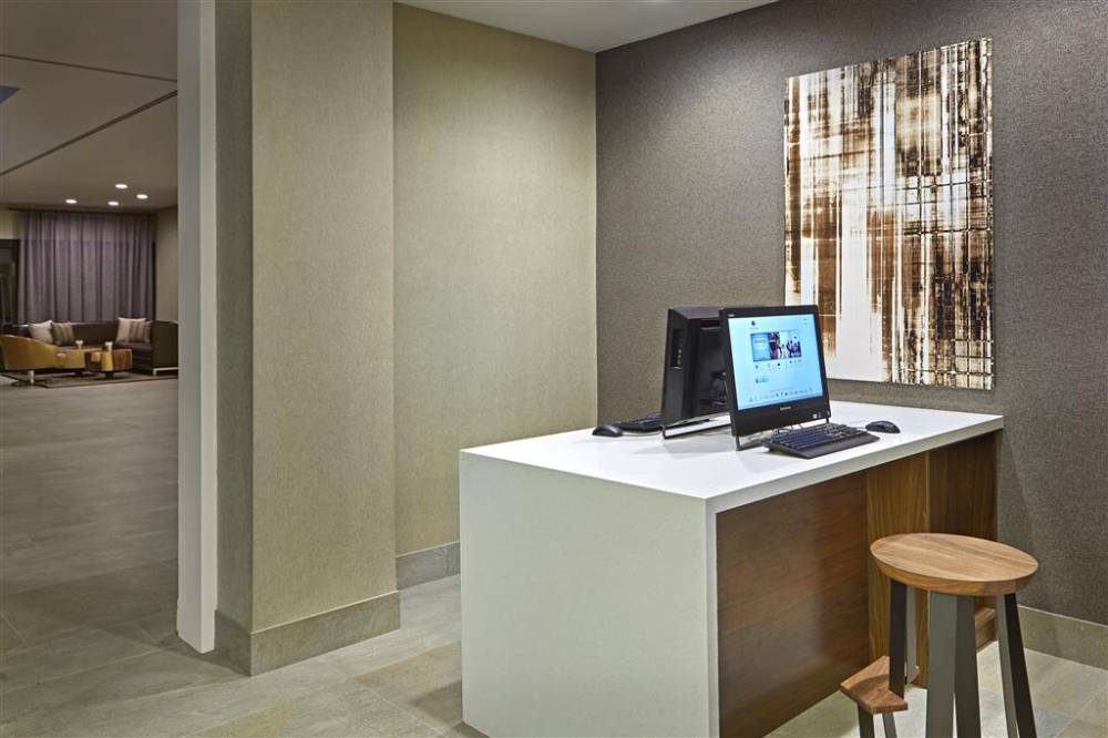 Doubletree By Hilton Golf Resort Palm Springs 6