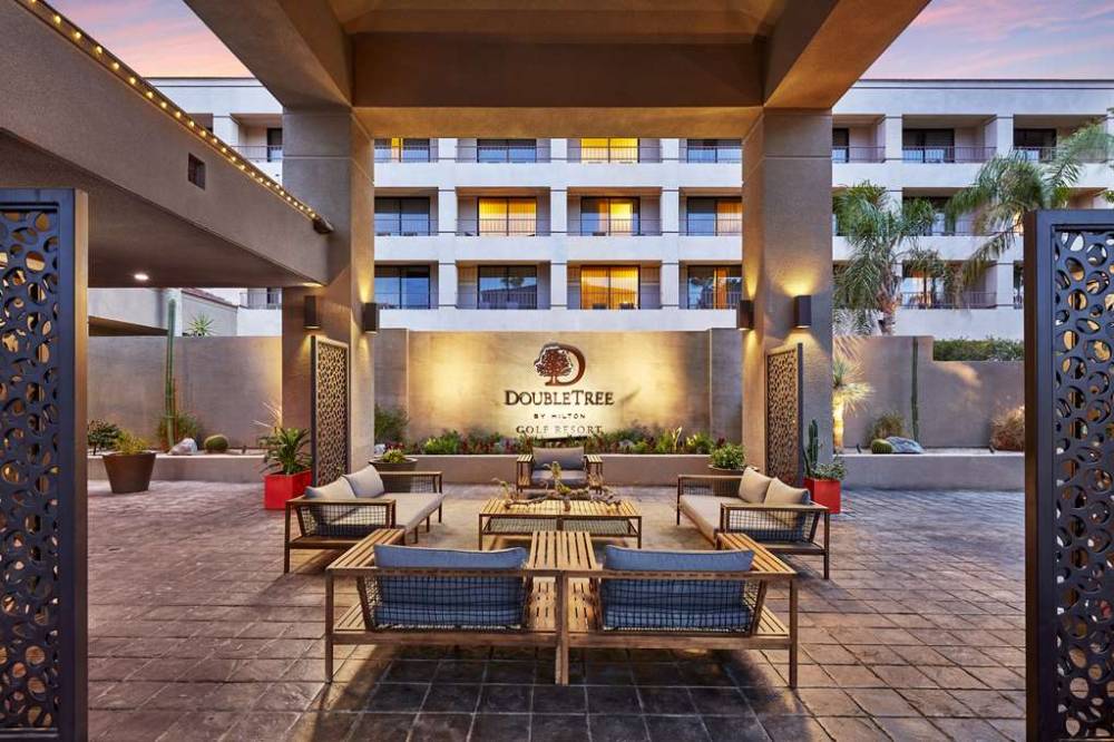 Doubletree By Hilton Golf Resort Palm Springs 5