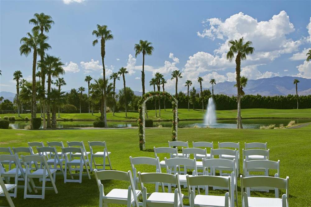 Doubletree By Hilton Golf Resort Palm Springs 7