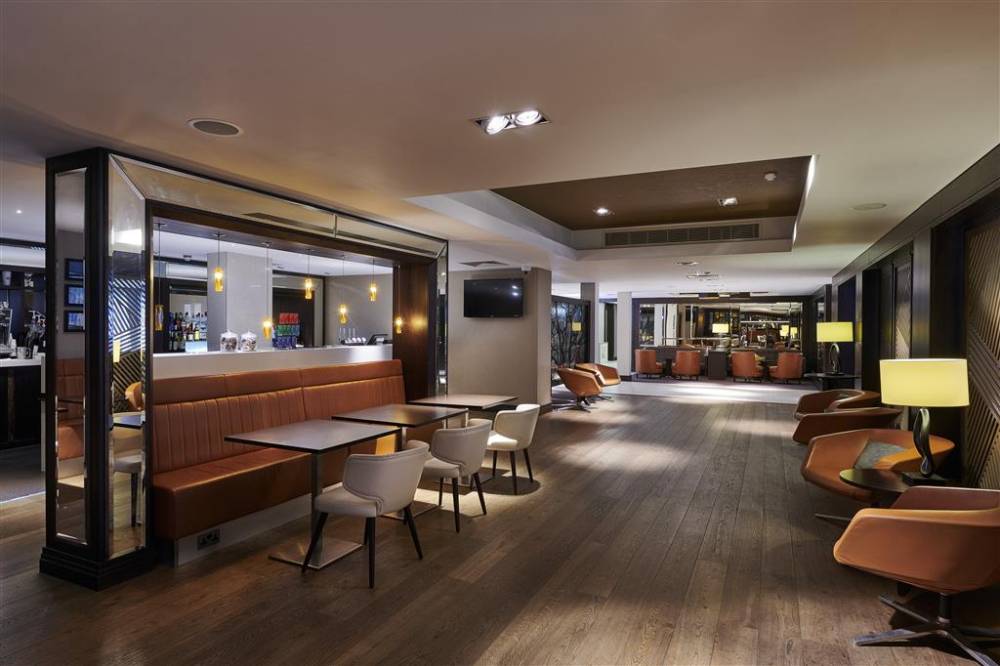 Doubletree By Hilton London - Ealing 4