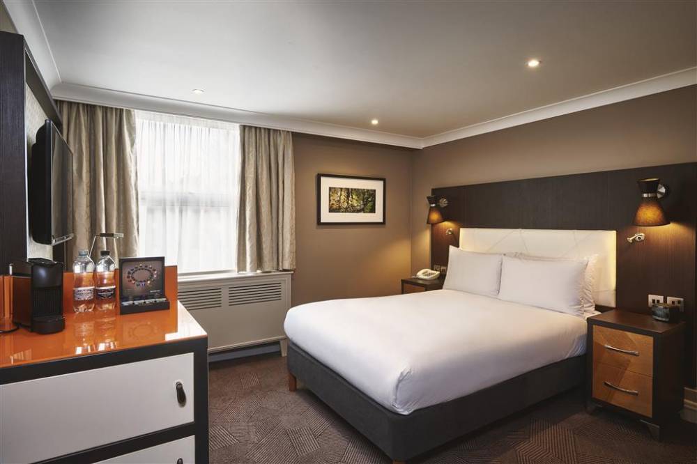 Doubletree By Hilton London - Ealing 8