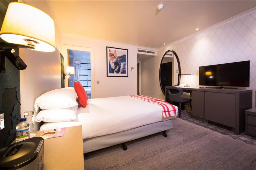 Doubletree By Hilton London Kensington 7