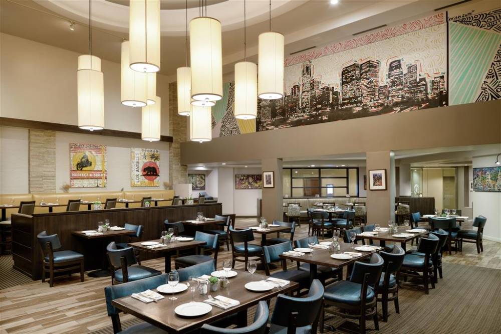 Doubletree By Hilton Los Angeles Downtown 4