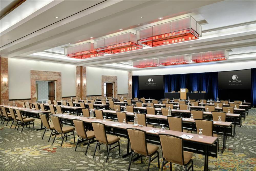 Doubletree By Hilton Los Angeles Downtown 2