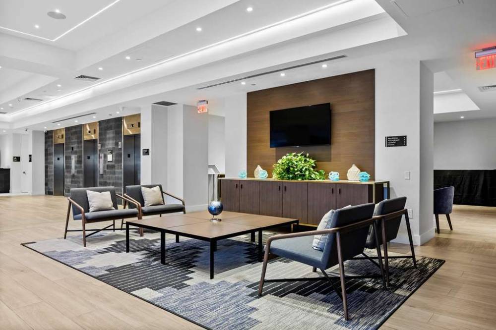 Doubletree By Hilton New York Jfk Airport 2