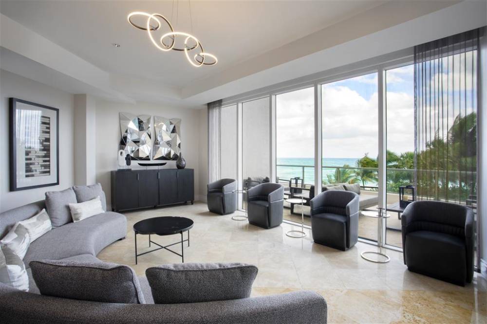 Doubletree By Hilton Ocean Point Resort & Spa - North Miami 3
